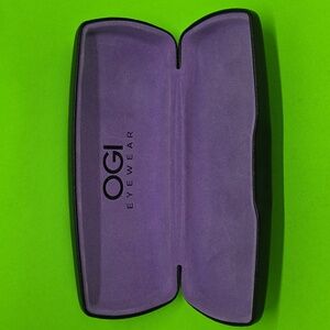 OGI Eyeglass Black Clamshell Case (Case Only)
